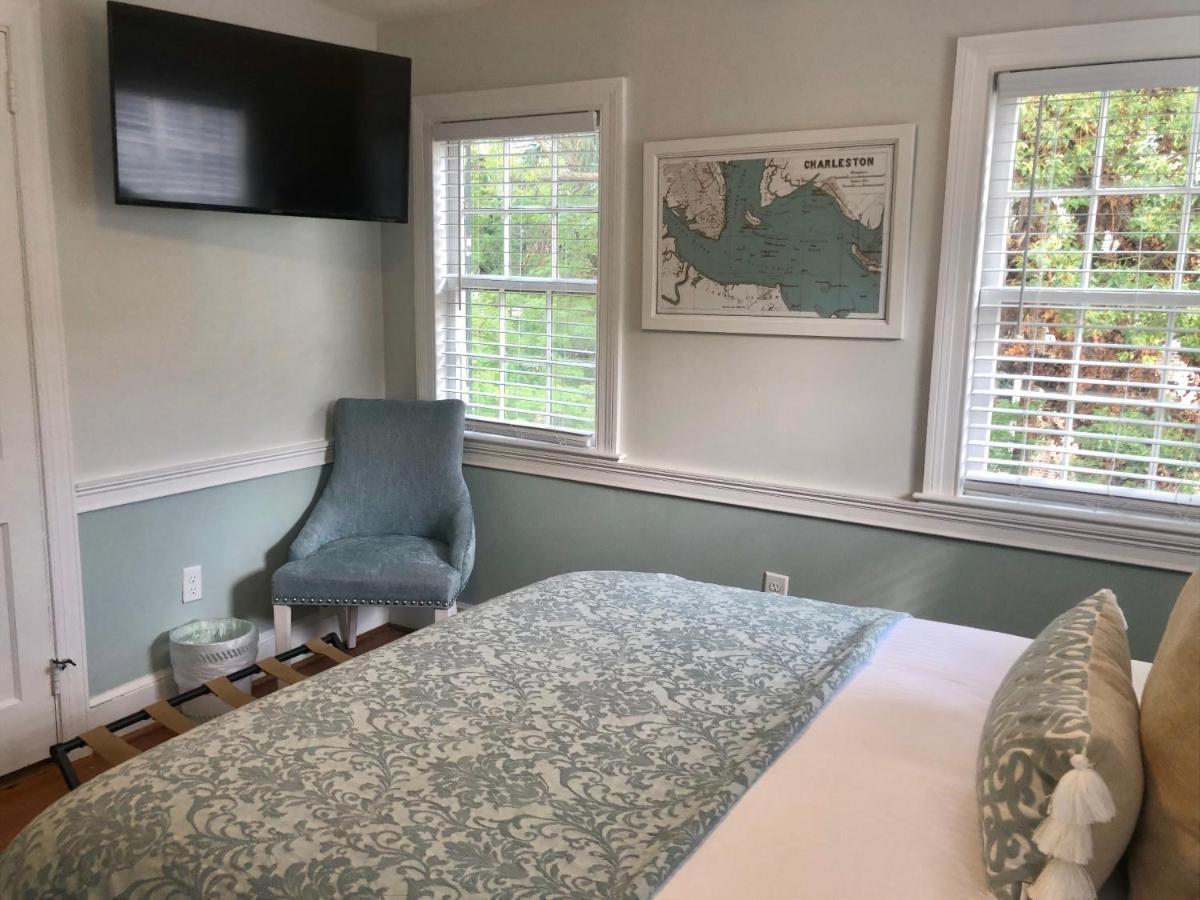 Daybed With Trundle In The Beautiful Ashley Inn 4 Blocks From King St Charleston Exterior photo