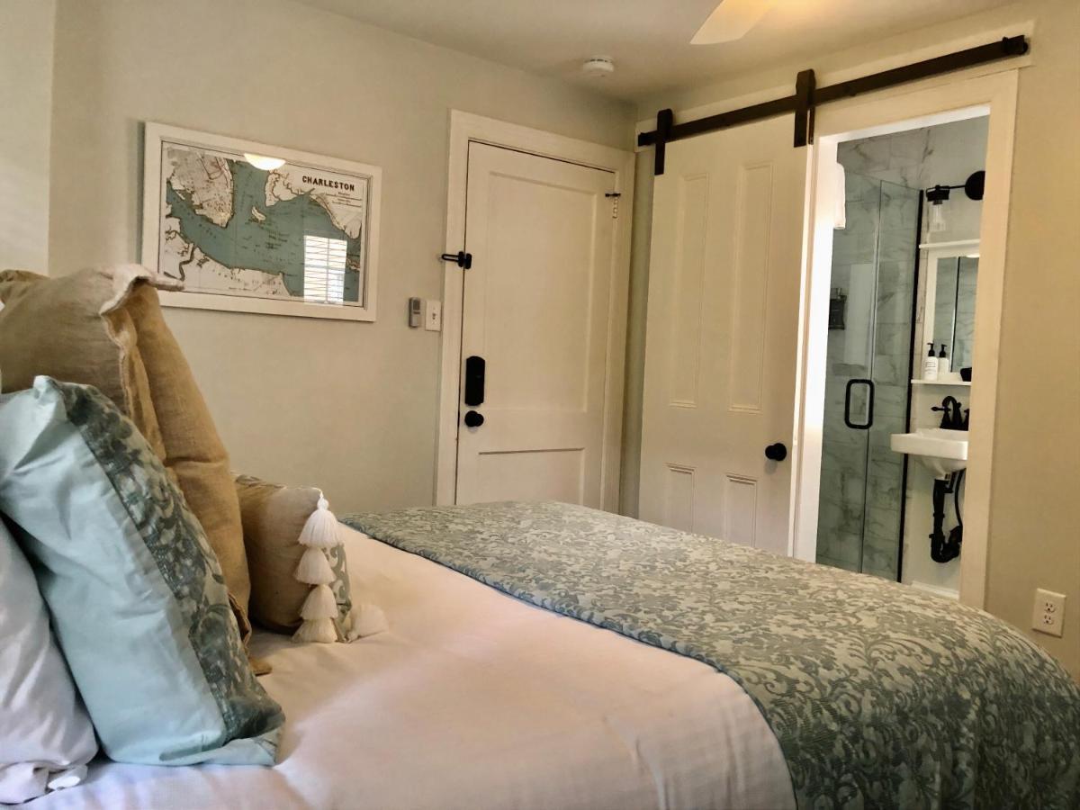 Daybed With Trundle In The Beautiful Ashley Inn 4 Blocks From King St Charleston Exterior photo