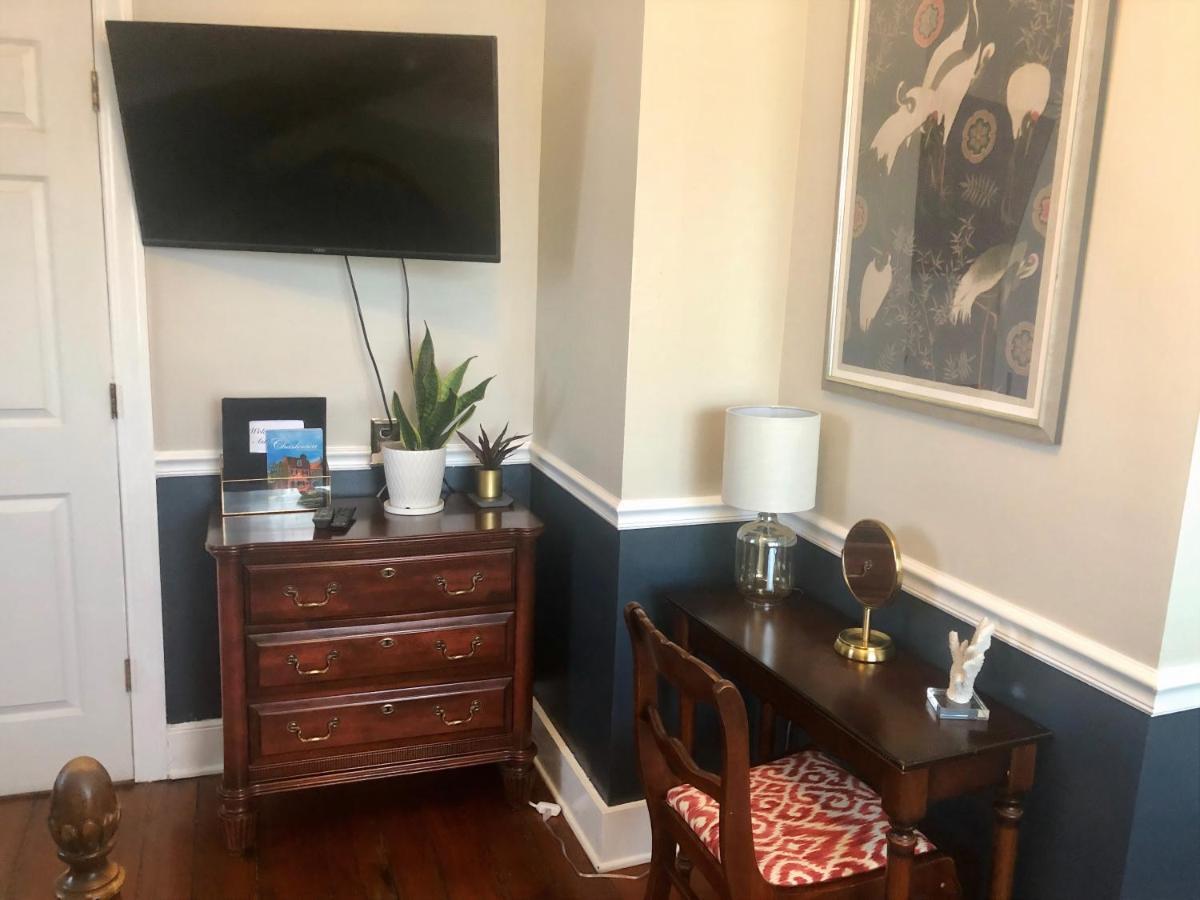 Daybed With Trundle In The Beautiful Ashley Inn 4 Blocks From King St Charleston Exterior photo