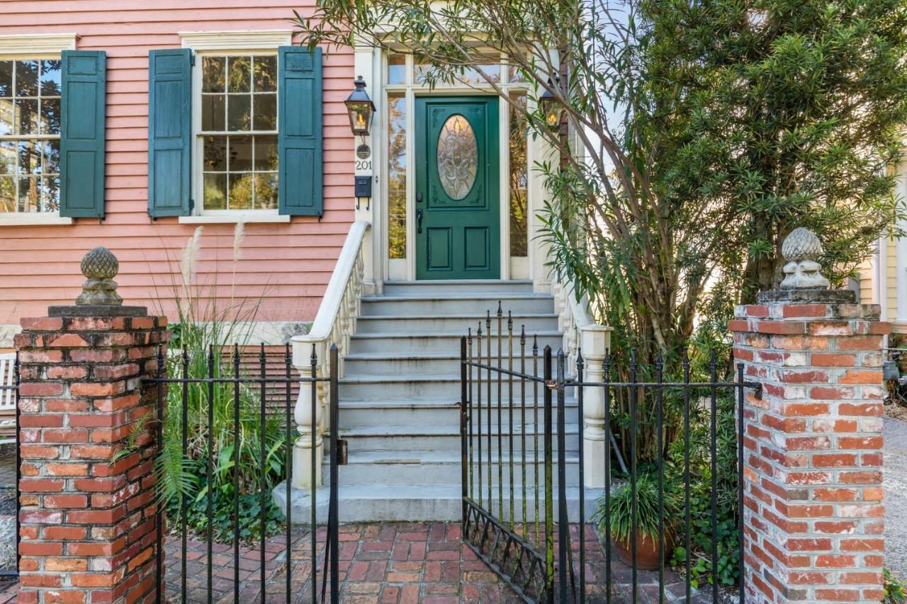 Daybed With Trundle In The Beautiful Ashley Inn 4 Blocks From King St Charleston Exterior photo