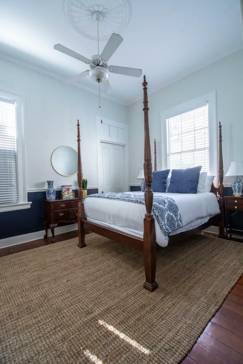 Daybed With Trundle In The Beautiful Ashley Inn 4 Blocks From King St Charleston Exterior photo