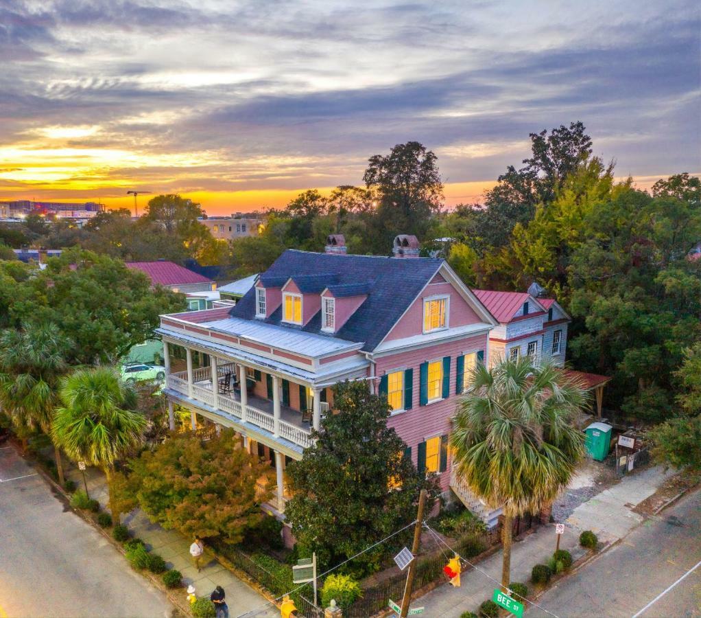 Daybed With Trundle In The Beautiful Ashley Inn 4 Blocks From King St Charleston Exterior photo